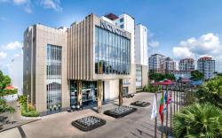 Novotel Yangon Max