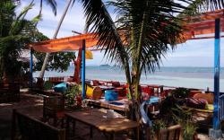 Khao Pa Na Lay at I Ta-Lay Samui