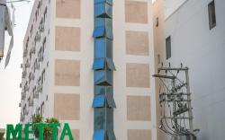 Grand Leo Hotel