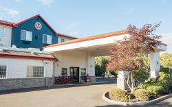 Red Lion Inn & Suites McMinnville