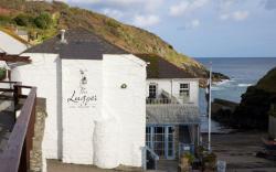 Lugger Hotel