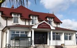 North Shore Hotel