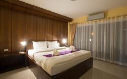 Bees Smile Hotel