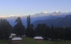 Gezellig Inn - Dewed Camp