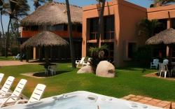 Villas El Rancho Green Resort