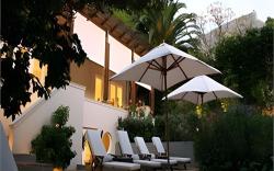 Four Rosmead Boutique Hotel