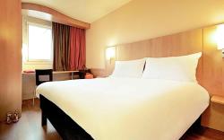 ibis Rambouillet