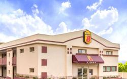 Super 8 By Wyndham North Bergen NJ/NYC Area