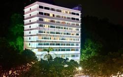 Hotel Shangri-La