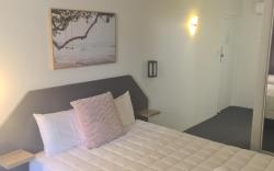 Golden Sands Motor Inn