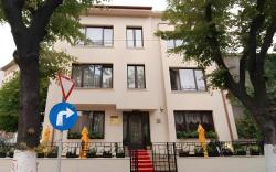 Vila Paris Boutique Hotel