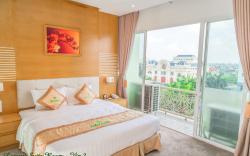 Palm Hotel