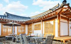 Gyeongju Hanokstay Hangbokhanzip