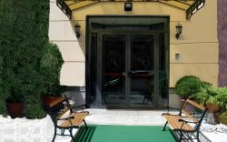 Hotel Columbia