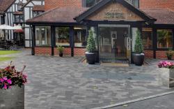 Donnington Manor Hotel