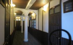 New Lao Paris Hotel