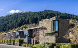 Queenstown Park Boutique Hotel