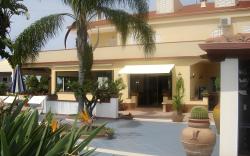 Hotel Damanse