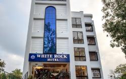 Hotel White Rock By The Solitaire Hospitality