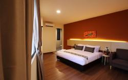The Waterfront Apartments C303