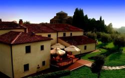 Sovana Hotel & Resort