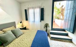 Lemon Tree Patio is a delightful home in Olvera, Cadiz Andalucia, Spain