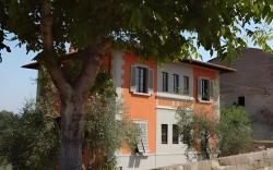 Tenuta Torre Rossa Farm & Apartments