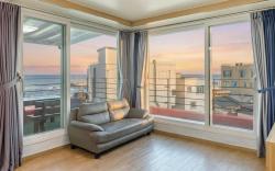 Gangneung Glad Pension