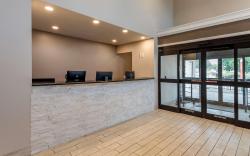 Quality Inn & Suites Evansville Downtown