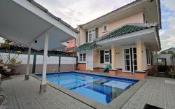 Villa Resort 4 Kamar Kolam Renang Pribadi