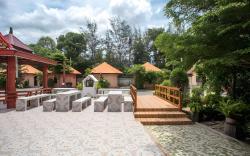 Vimanmek Hotel and Resort