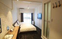 N33 Hakata Sta Riverside