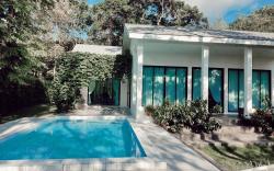 Harlow Pool Villa