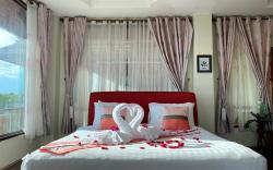 Chaophayathara Riverside Hotel
