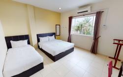 Alor Villa