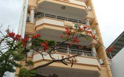 Queen Hotel Hong Bang