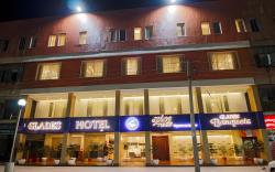 Glades Hotel