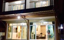 Apinsaya House.