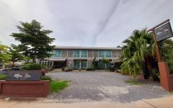 Mon-Dee Mini Hotel