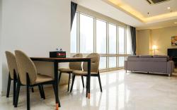Elegant 2BR The Masterpiece Apartment By Travelio