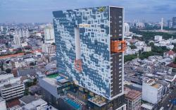 YELLO Hotel Harmoni