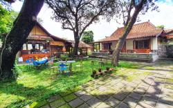 Omah Pitoe Guest House