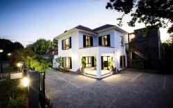 Twice Central Guesthouse