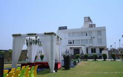 The Raj Hotel & Resort
