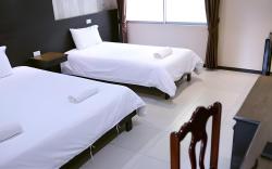Saralee resort