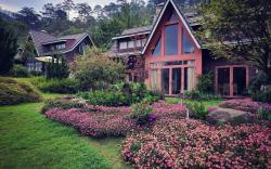 Lat Valley Lac Duong