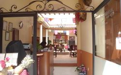 Dos Patios Queretaro Curamoria Collection