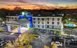 Holiday Inn Express & Suites Jacksonville - Atlantic Beach by IHG