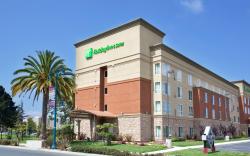 Holiday Inn & Suites Oakland - Airport by IHG