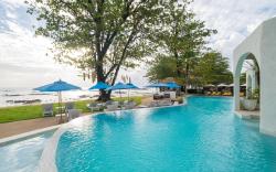 Ocean Breeze Resort